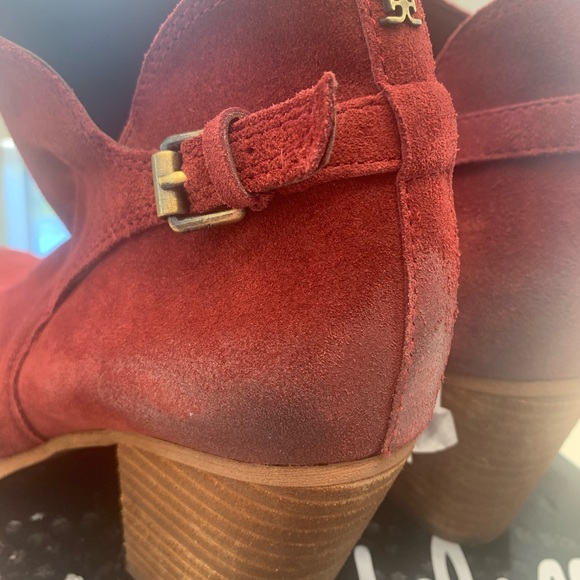 Sam Edelman suede boots - Picture 10 of 17